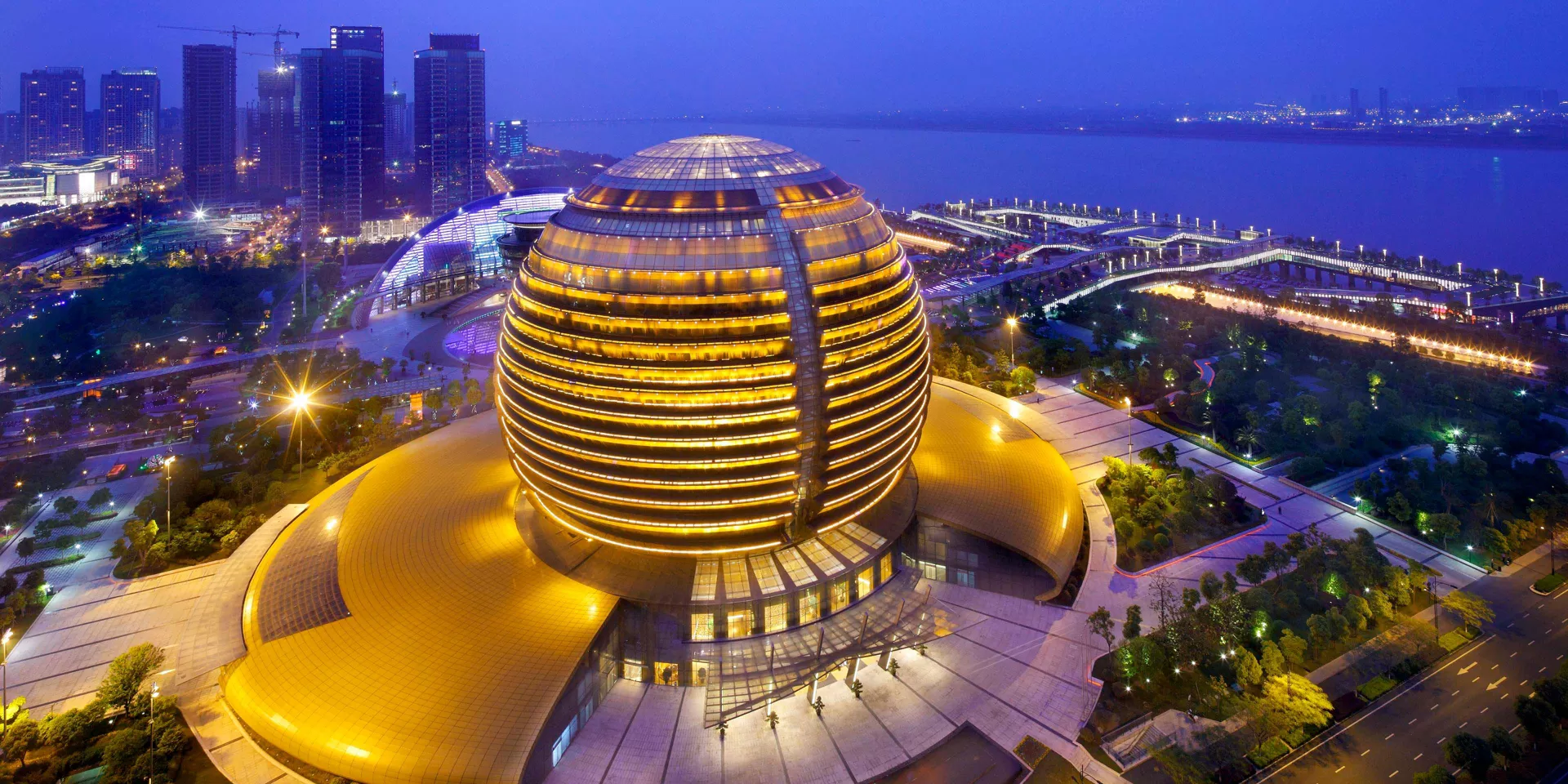 The InterContinental Hangzhou seen from across the Qiantang River
